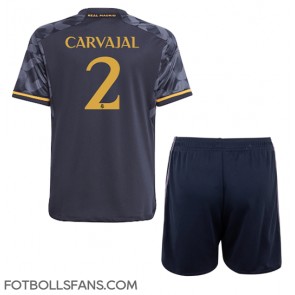 Real Madrid Daniel Carvajal #2 Replika Bortatröja Barn 2023-24 Kortärmad (+ Korta byxor)